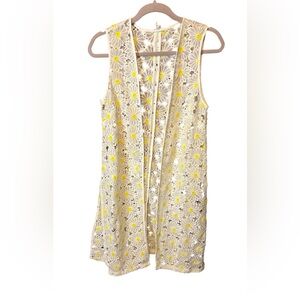 BCBGeneration Daisy Lace Sleeveless Duster Vest Size Medium Boho Festival